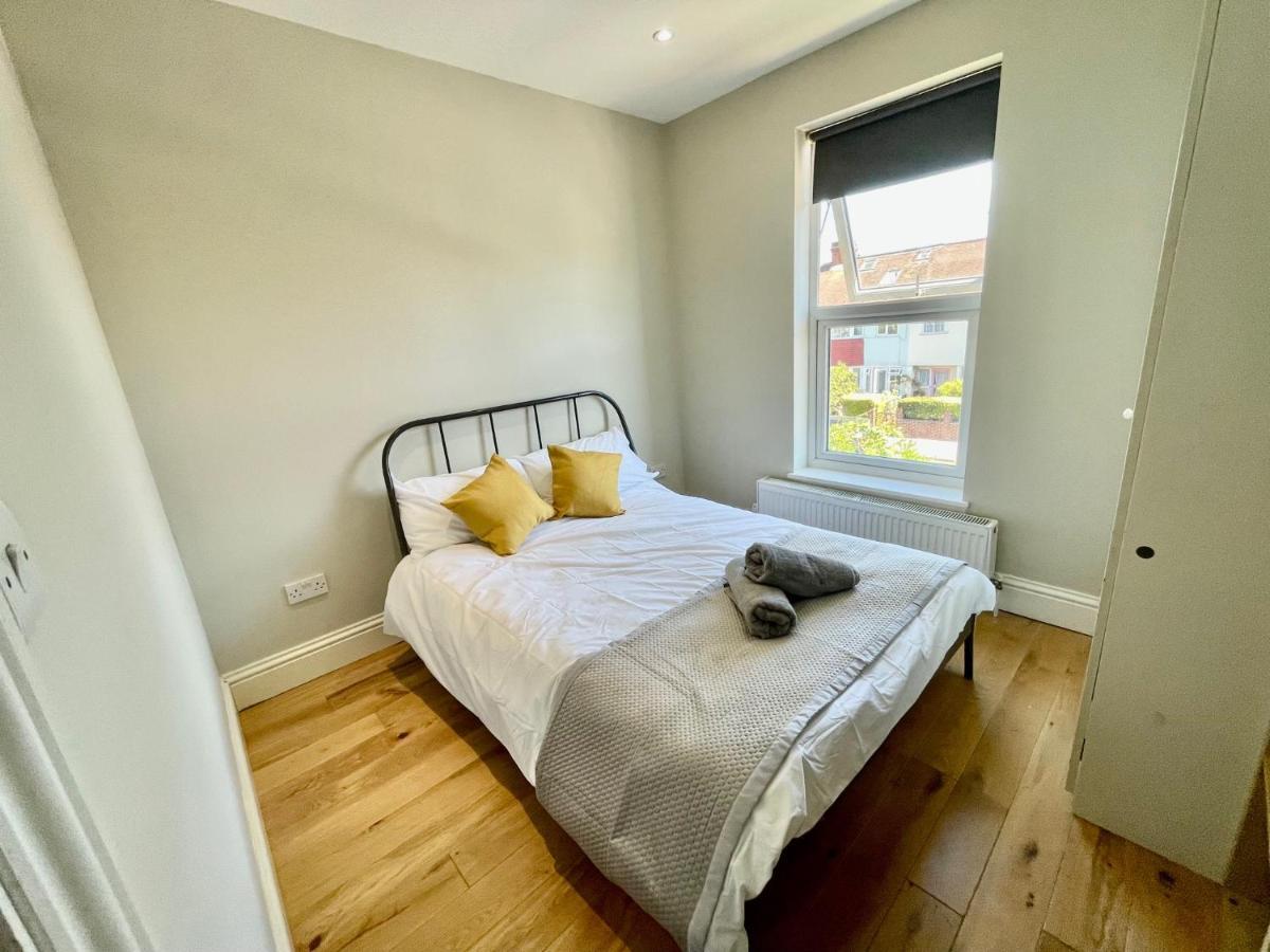 Cosy 1 Bedroom Flat! Londra Esterno foto